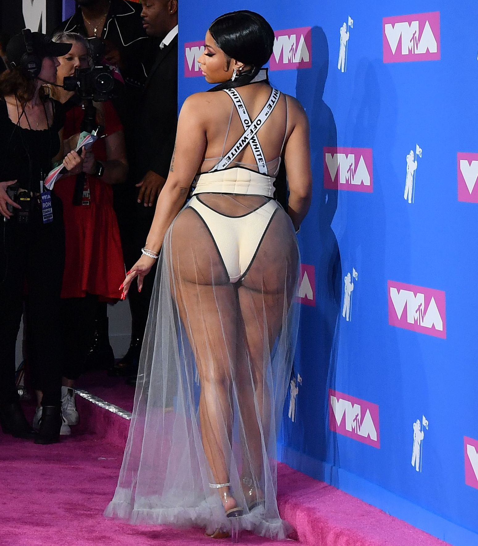 You Wouldn’t Hit It: Nicki Minaj’s Soul-Destroying Ass At The VMAs.